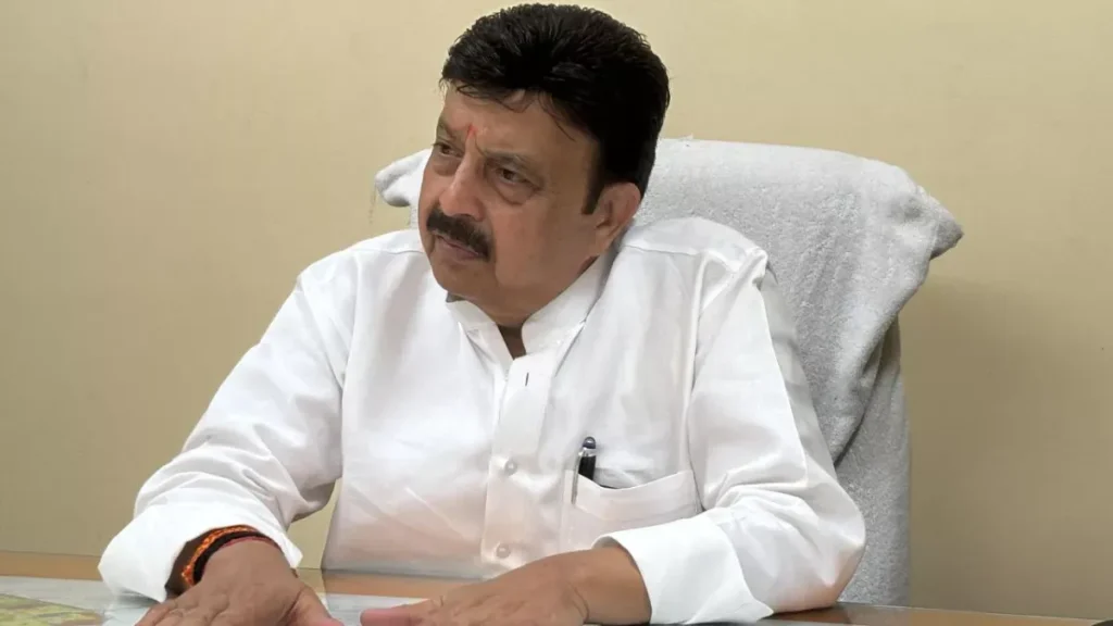 Summer Express - हरियाणा उद्योग लाइसेंस नवीनीकरण में व्यक्तिगत निरीक्षण अनिवार्य घोषित