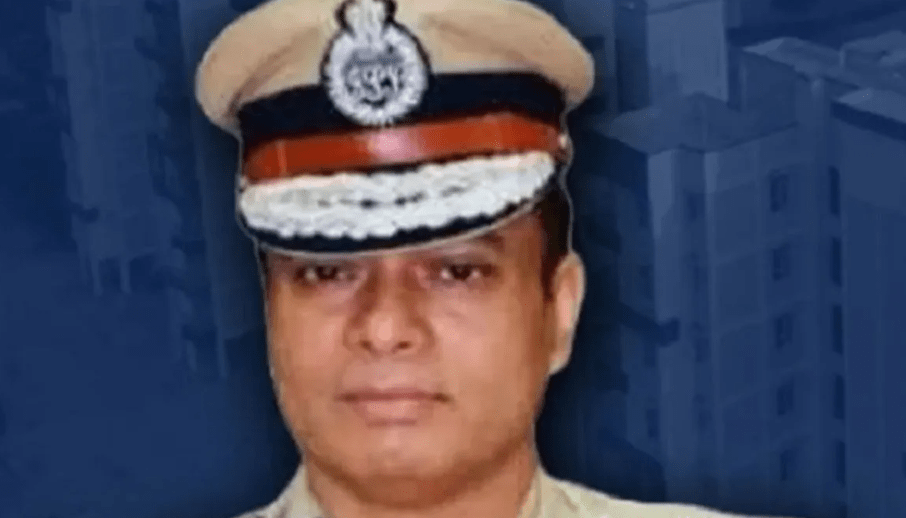 Summer Express - डिजिटल अरेस्ट जांच के लिए बिना पहचान गुरुग्राम साइबर थाने पहुंचे DGP ओपी सिंह