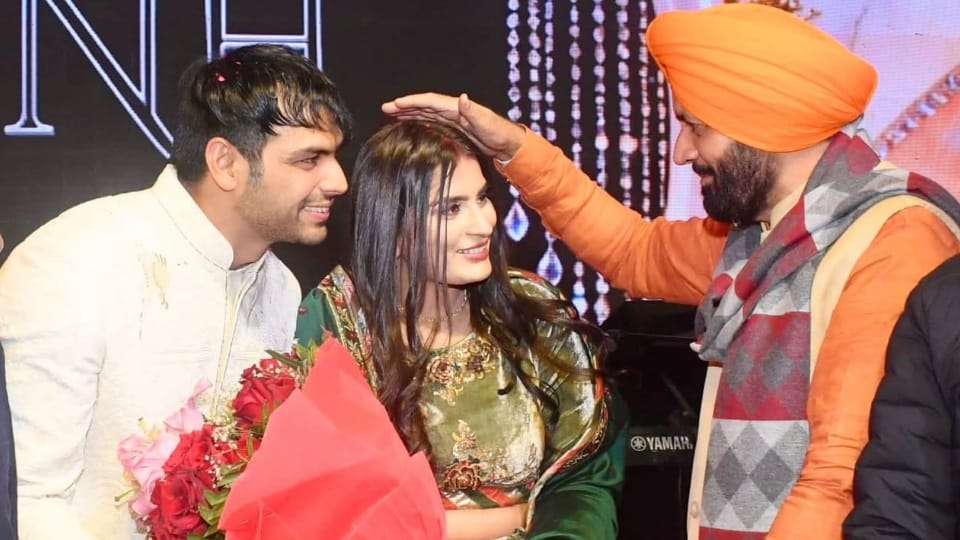 Summer Express - ओलंपियन नीरज चोपड़ा की रिसेप्शन, सीएम सैनी ने दिया आशीर्वाद