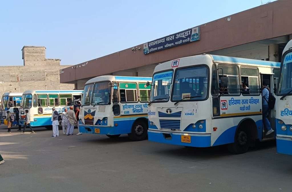 Summer Express - हरियाणा रोडवेज बसों की कमी: फॉग लाइट न होने से खतरनाक स्थिति