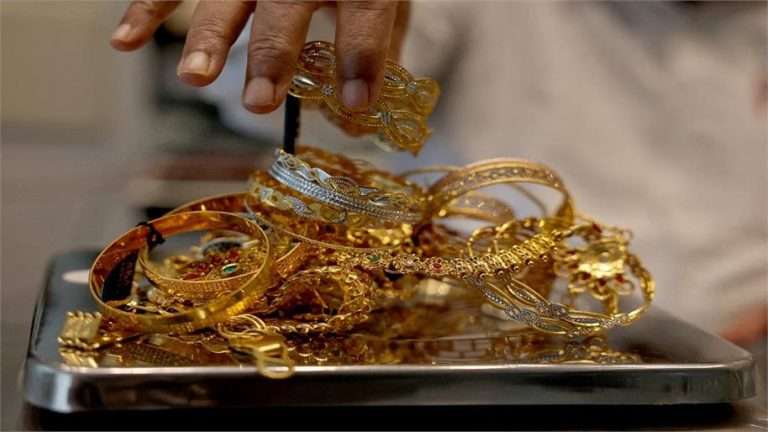 Summer Express - Gold Price 2026: सोना बना निवेशकों की पहली पसंद, रिकॉर्ड स्तर के करीब