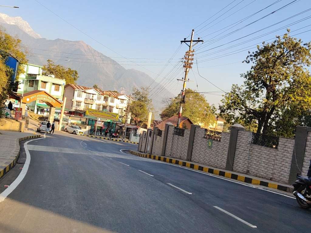 Summer Express - धर्मशाला में अंडरग्राउंड केबलिंग से सुधरेगी बिजली आपूर्ति,फरवरी में ट्रायल शुरू