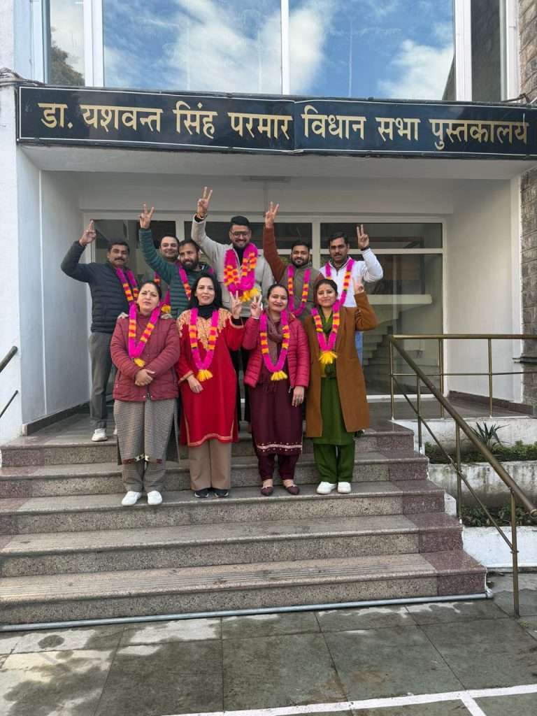 Summer Express - दीपक ठाकुर तृतीय श्रेणी कर्मचारी संघ के अध्यक्ष बने, 69 मतों से हासिल की निर्णायक जीत