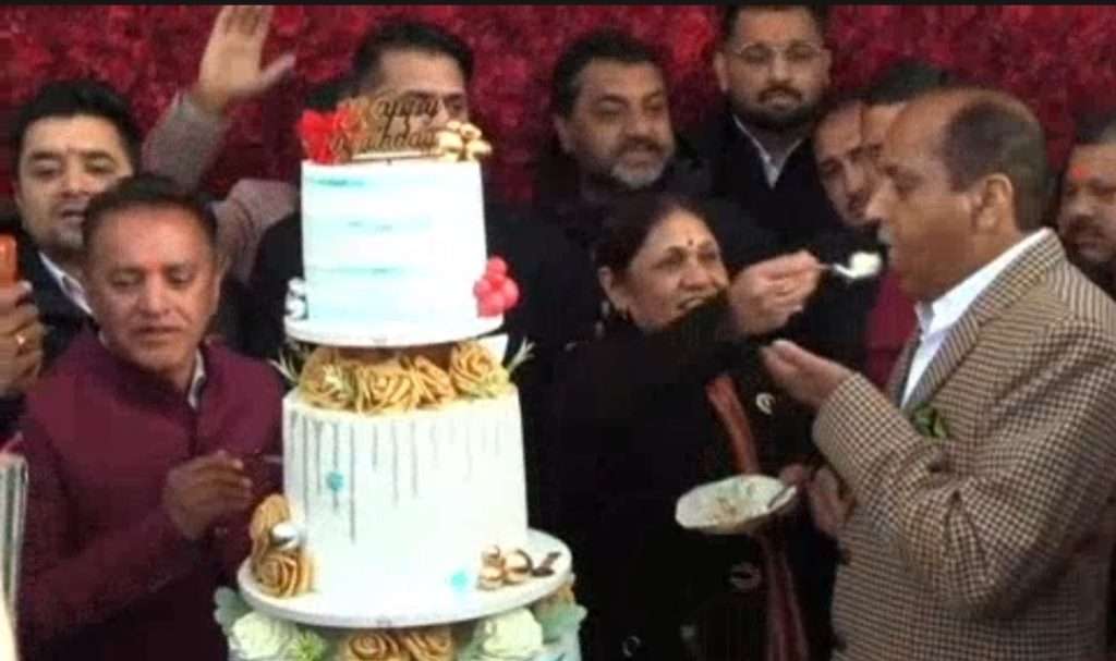 Summer Express - नेता प्रतिपक्ष जयराम ठाकुर का 61वां जन्मदिन,समर्थकों ने दी शुभकामनाएं