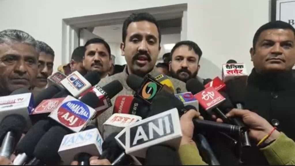 Summer Express - ऑरेंज अलर्ट के बीच हिमाचल में राहत कार्य तेज,618 सड़कें अब भी बंद,पर्यटकों से संयम बरतने की अपील: विक्रमादित्य सिंह