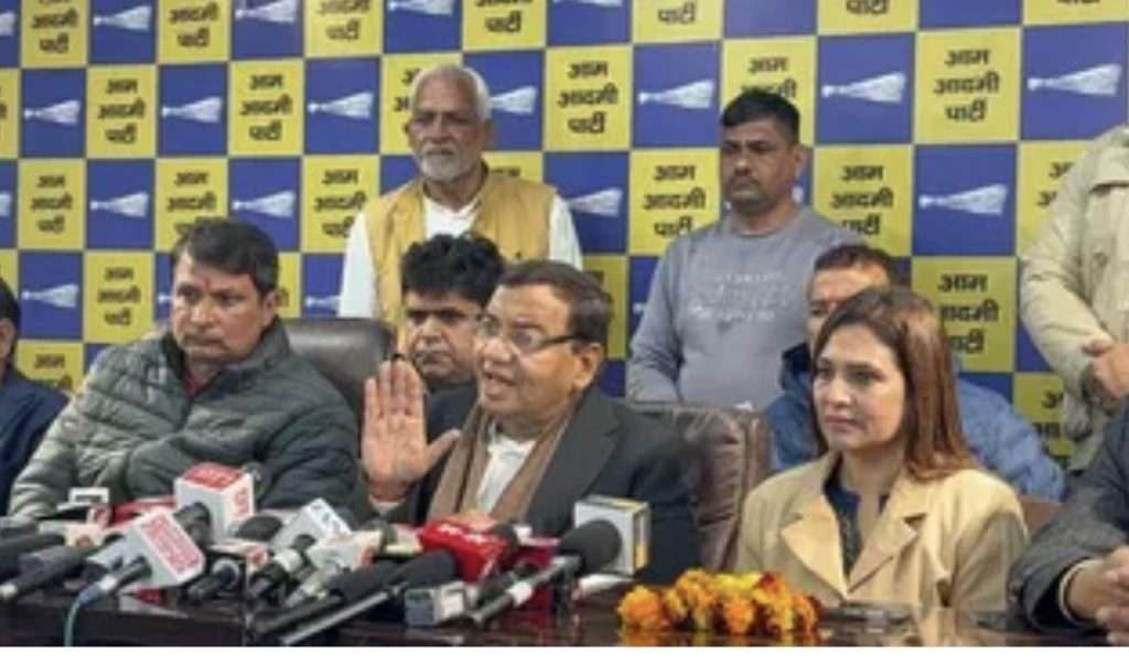 Summer Express - हरियाणा निगम चुनाव: AAP अपने चुनाव चिन्ह पर लड़ेगी, भाजपा पर हमला
