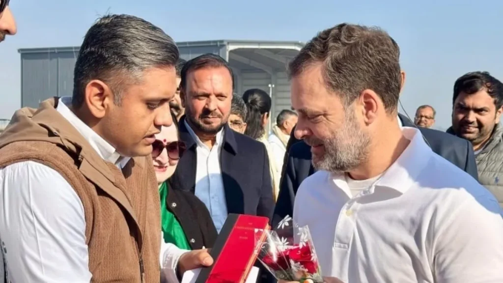 Summer Express - ‘मुगल-ब्रिटिश गए, भाजपा भी जाएगी’ : राहुल गांधी का तीखा जुबानी वार