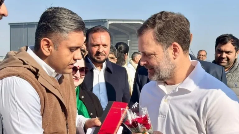 Summer Express - ‘मुगल-ब्रिटिश गए, भाजपा भी जाएगी’ : राहुल गांधी का तीखा जुबानी वार