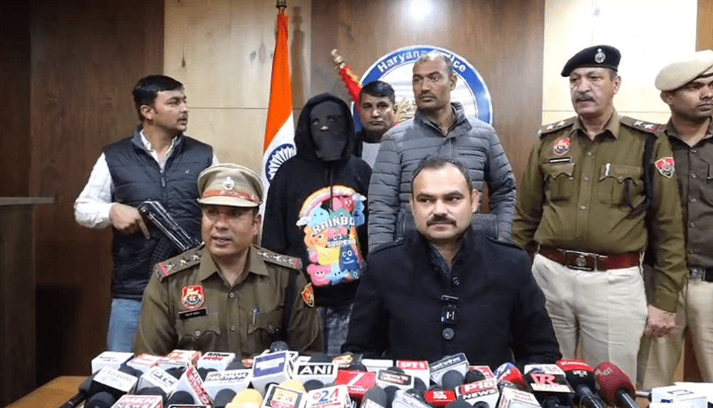 Summer Express - नए साल में ड्रग माफिया पर वार, 12 लाख की हेरोइन जब्त