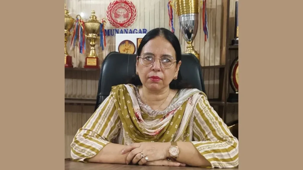 Summer Express - यमुनानगर सरकारी स्कूलों में घटे 10 हजार छात्र, विभाग अलर्ट