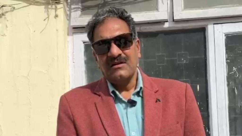 Summer Express - आपदा में जिस अधिकारी की सरकार ने थपथपाई थी पीठ, अब उसे ही नोटिस थमाना उचित नहीं