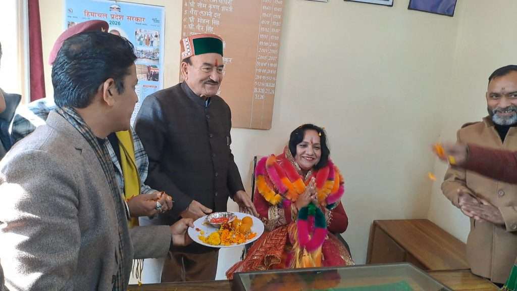Summer Express - जिला कांग्रेस कमेटी की अध्यक्ष चंपा ठाकुर ने संभाला पदभार,कहा पार्टी का खोया वर्चस्व लौटाने का करूंगी प्रयास