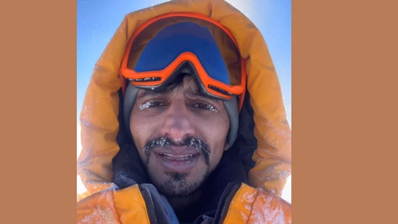 Summer Express - माउंट एलब्रुस पर 24 घंटे रुककर रोहताश खिलेरी ने बनाया इतिहास