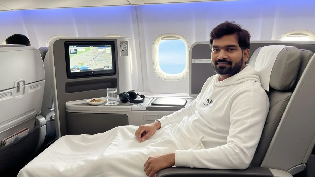 Summer Express - गुरुग्राम के CEO को फ्लाइट में मिला फ्री बिजनेस क्लास अपग्रेड