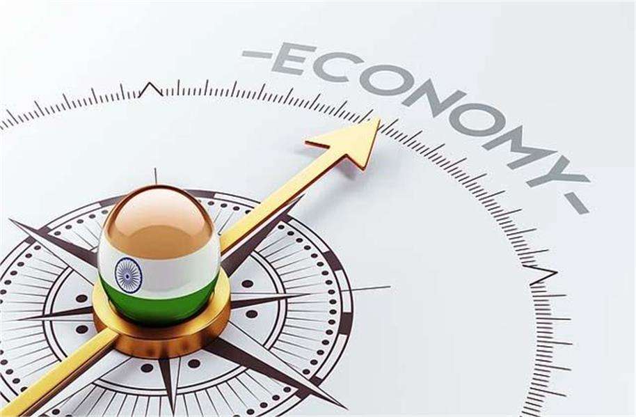 Summer Express - वैश्विक चुनौतियों के बीच भारतीय अर्थव्यवस्था मजबूत, RBI ने रेपो रेट 5.25% पर रखा बरकरार