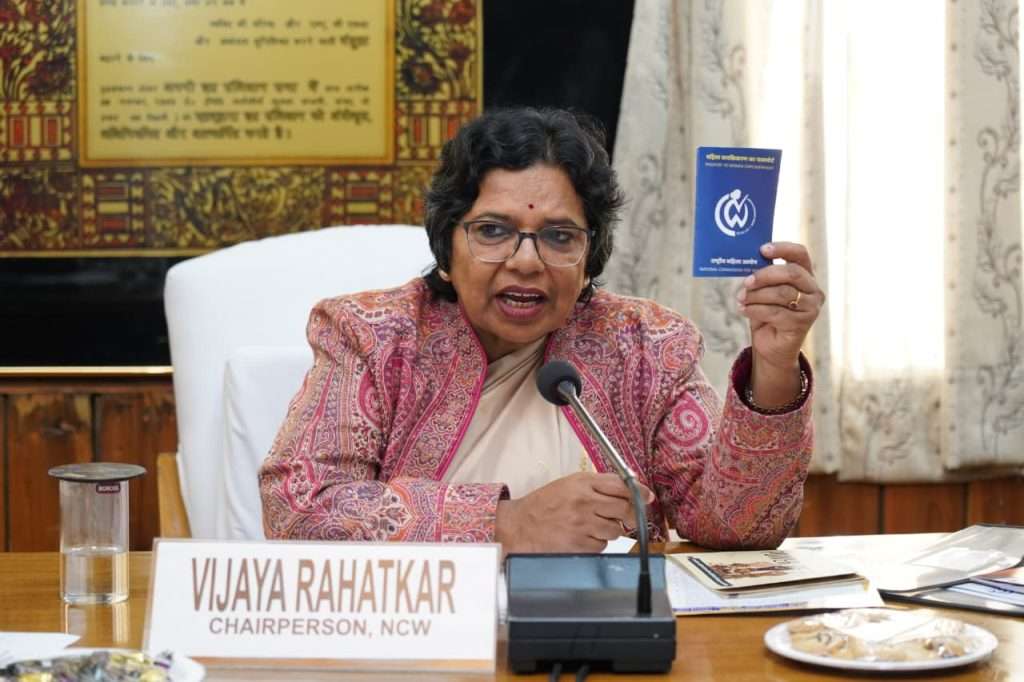 Summer Express - शिमला में छात्राओं की सुरक्षा सुनिश्चित करने पर राज्य स्तरीय परामर्श आयोजित