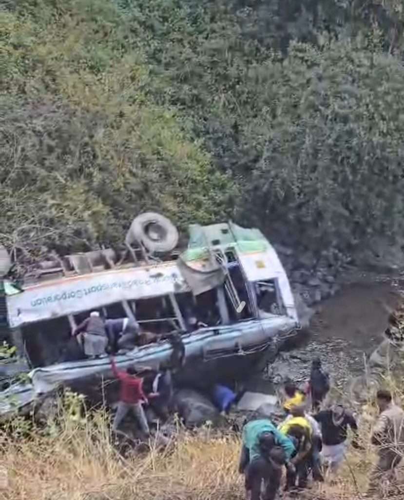 Summer Express - हिमाचल-उत्तराखंड बस हादसा: तीन की मौत, कई घायल, नेताओं ने जताया गहरा दुख