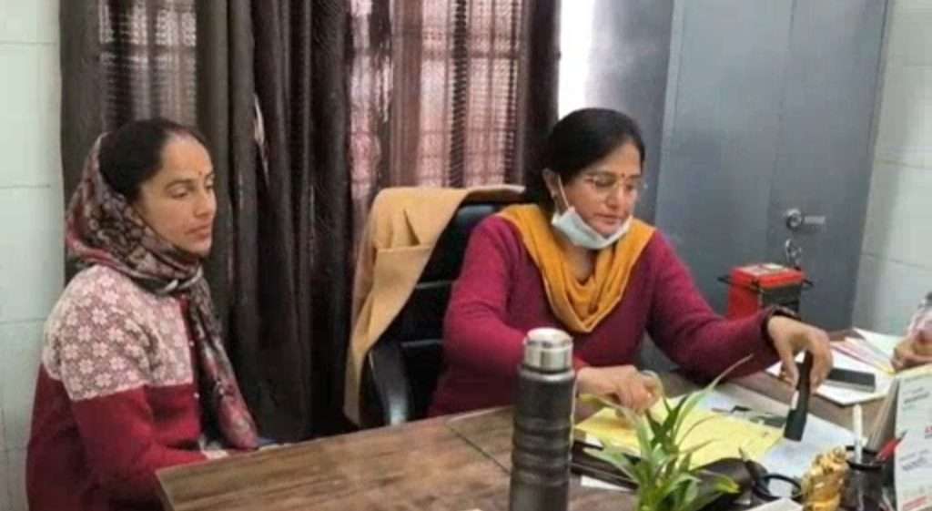 Summer Express - पीएचसी सदवां में डॉक्टर व फार्मासिस्ट अधिकारी के पद रिक्त, स्वास्थ्य सेवाएं प्रभावित