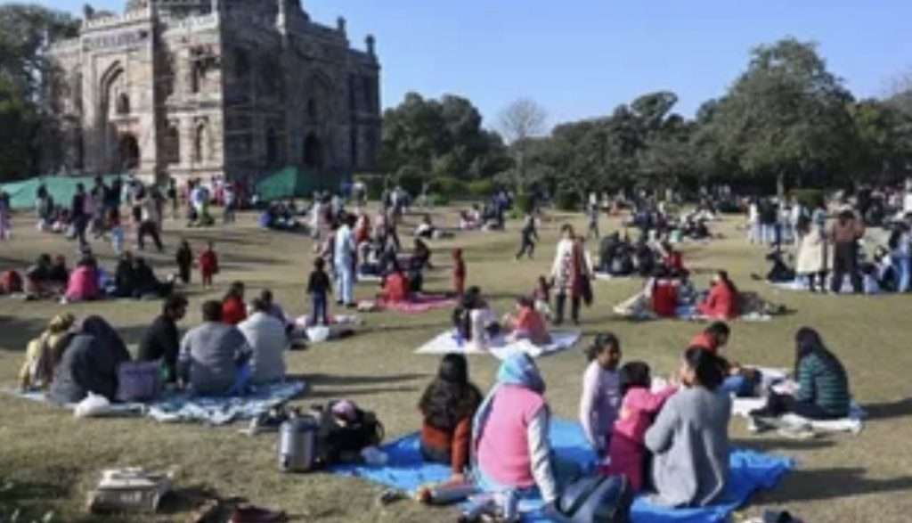 Summer Express - पश्चिमी विक्षोभ सक्रिय, दिल्ली समेत पहाड़ों में मौसम का मिजाज बदला