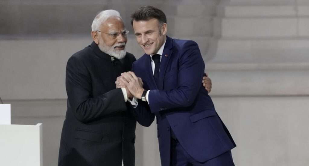 Summer Express - फ्रांस के राष्ट्रपति इमैनुएल मैक्रों मुंबई पहुंचे, पीएम मोदी से होगी अहम वार्ता