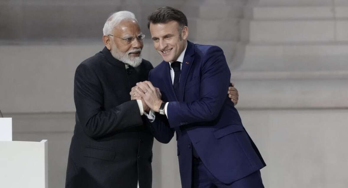 Summer Express - फ्रांस के राष्ट्रपति इमैनुएल मैक्रों मुंबई पहुंचे, पीएम मोदी से होगी अहम वार्ता