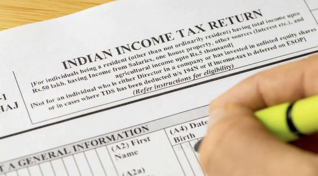 Summer Express - New Income Tax Act 2026: नौकरीपेशा वर्ग को बड़ी राहत, टेक-होम सैलरी बढ़ने की उम्मीद