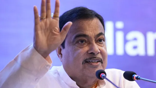 Summer Express - भारत में सड़क हादसे: नितिन गडकरी ने बताया कड़वा सच, सालाना 1.8 लाख मौतें