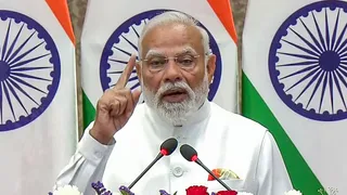 Summer Express - नरेंद्र मोदी ने पश्चिम बंगाल की जनता को लिखा खुला पत्र, ‘एबार भाजपा सरकार’ का आह्वान