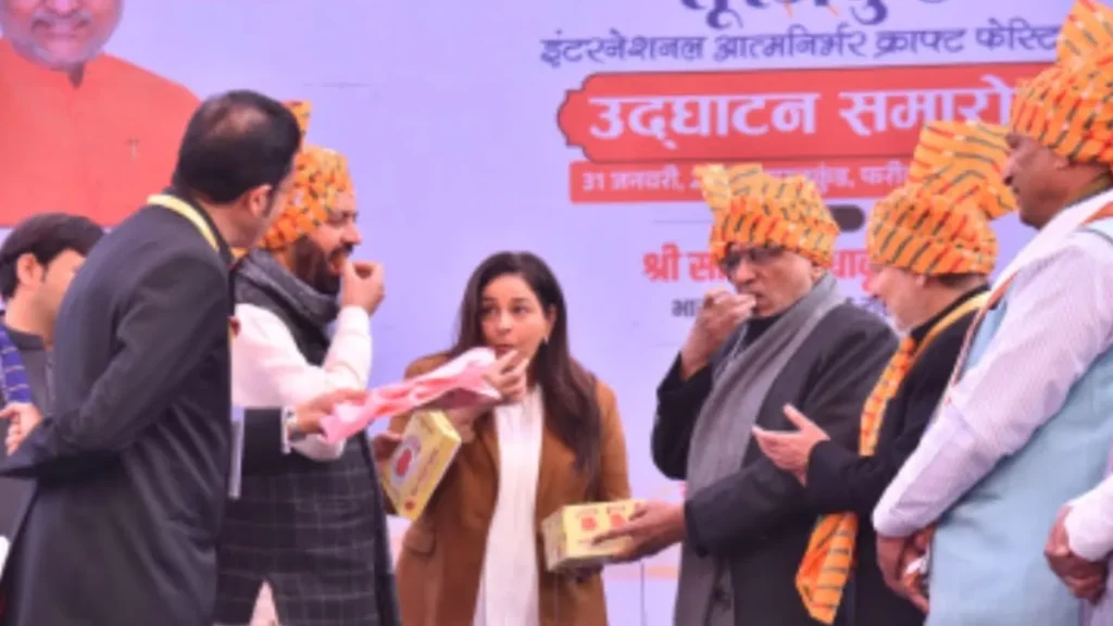 Summer Express - गोहाना जलेबी का स्वाद चख उपराष्ट्रपति ने की हरियाणा संस्कृति की तारीफ