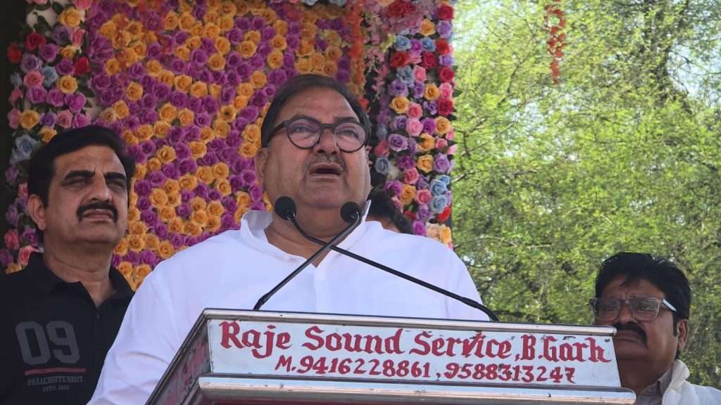 Summer Express - हत्याकांड के आरोपियों को पकड़ो, वरना आंदोलन: अभय चौटाला