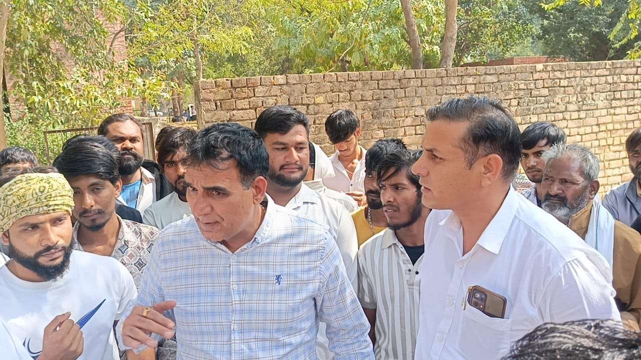 Summer Express - चरखी-दादरी में छात्रा से दुष्कर्म के बाद हत्या, गिरफ्तारी तक शव लेने से इंकार