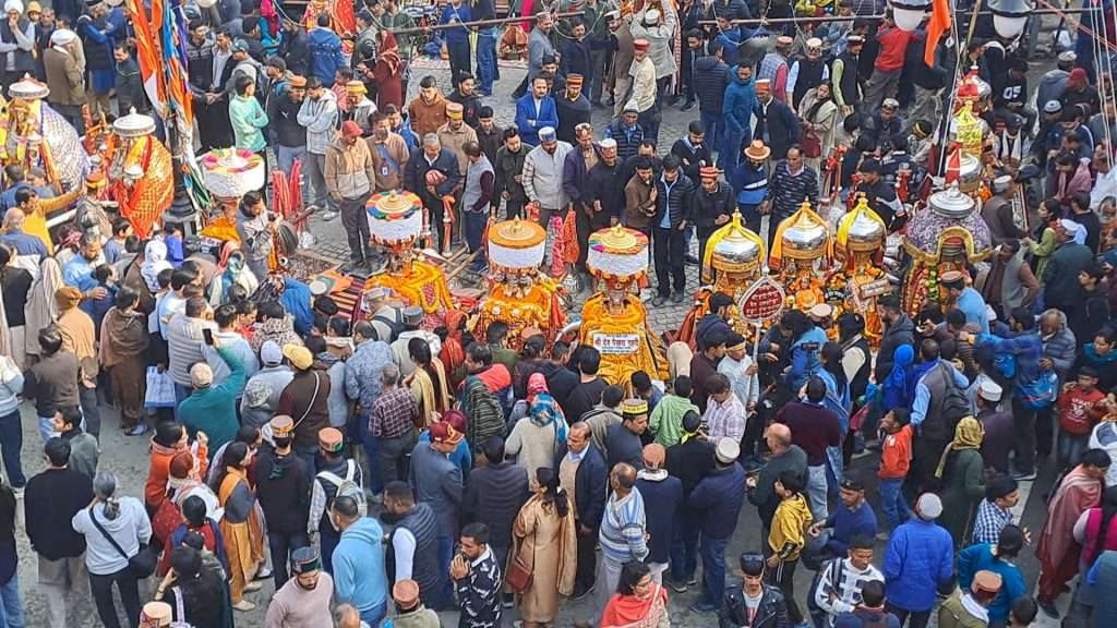Summer Express - शिवरात्रि के समापन से पहले सजी ’’चौहटे री जातर’’, दर्शनों के लिए उमड़ा जनसैलाब