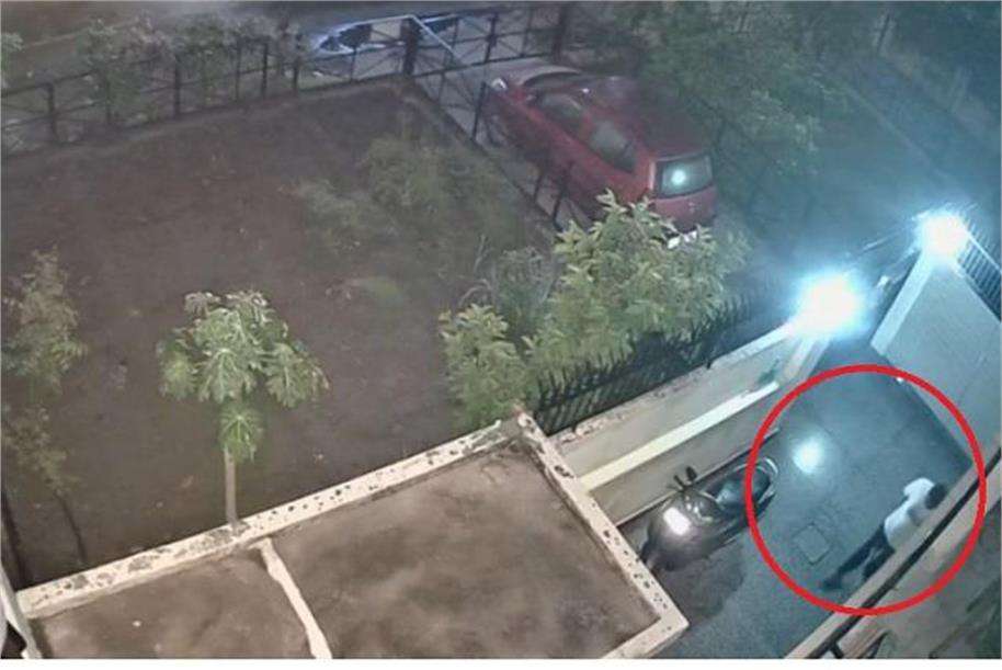 Summer Express - अमृतसर DM मौत मामले में CCTV फुटेज आया सामने, परिवार गिरफ्तारी पर अड़ा
