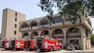 Summer Express - गुरुग्राम में बिना फायर एनओसी वाली इमारतों पर होगी सख्त कार्रवाई