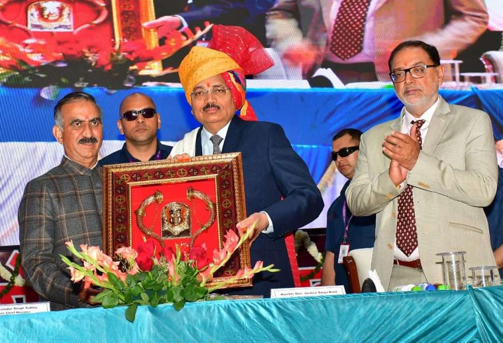 Summer Express - अस्पतालों की तर्ज पर कार्य करें न्यायपालिकाएं, उपचार के रूप में दी जाएं सेवाएं