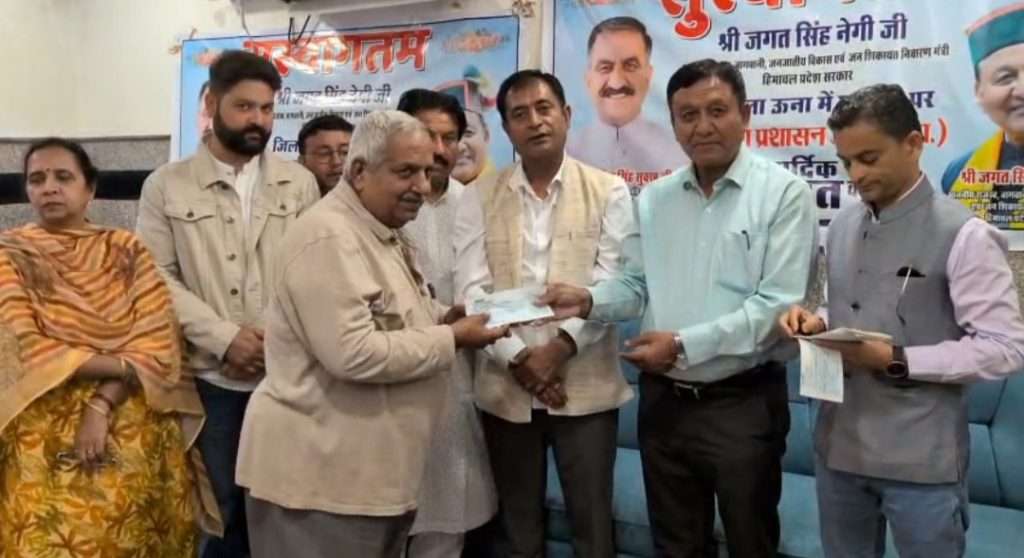 Summer Express - आपदा प्रभावित परिवारों को बड़ी राहत: मंत्री जगत सिंह नेगी ने 59 परिवारों को 75 लाख के चेक बांटे