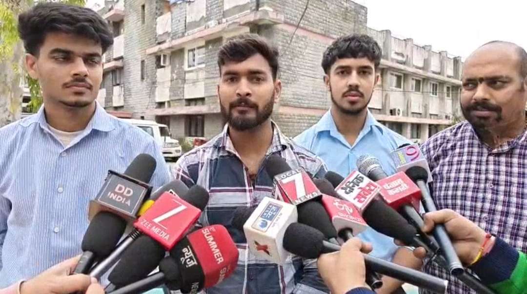 Summer Express - हमीरपुर पॉलिटेक्निक में बीमार पड़े छात्रों का मामला गहराया, पानी सुरक्षित फिर भी बढ़ रही चिंताएं
