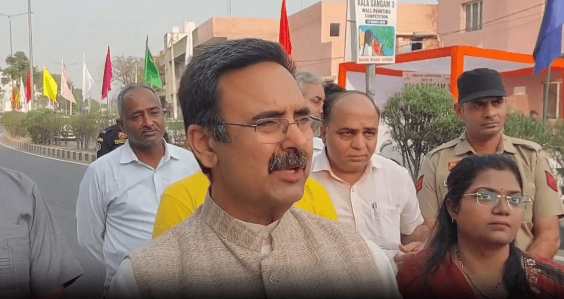 Summer Express - वैश्विक तनाव के बीच संयम की अपील,करनाल में विधानसभा अध्यक्ष ने जताया भरोसा