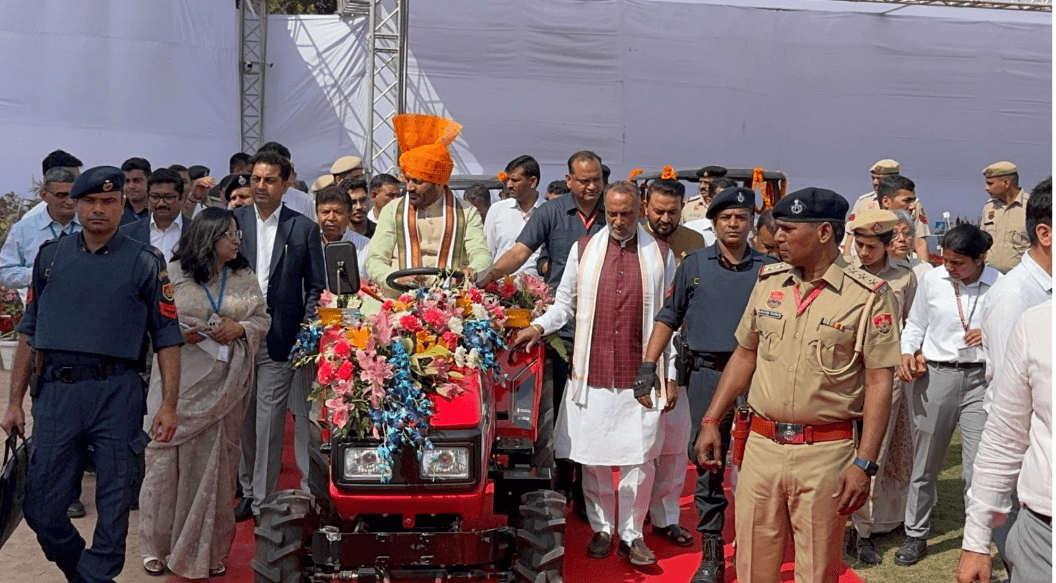 Summer Express - पंचकूला में 38वें बसंत उत्सव का शुभारंभ, सीएम सैनी ने किया उद्घाटन