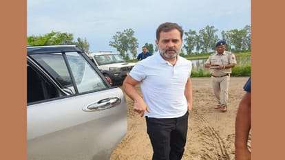 Summer Express - किसान की बेटी की शादी में शामिल होने गोहाना पहुंचे राहुल गांधी, दिया आशीर्वाद