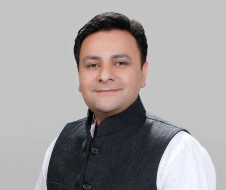 Summer Express - सुक्खू सरकार पर सुधीर शर्मा का तीखा हमला, बोले— “झूठी गारंटियों में उलझी सरकार, मुख्यमंत्री को दूंगा माइनस 10 अंक”