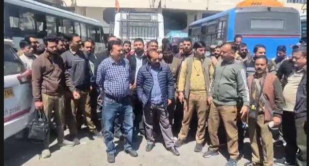 Summer Express - परिचालक से मारपीट पर उबाल: यूनियन की सख्त चेतावनी, कार्रवाई न हुई तो प्रदेशभर में चक्का जाम
