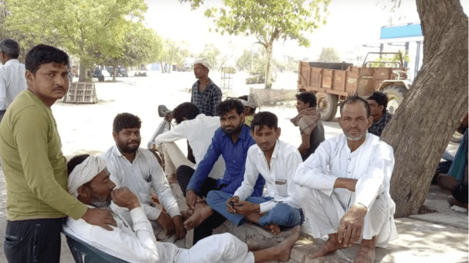 Summer Express - तावड़ू मंडी में किसानों के विश्राम गृह पर प्रशासनिक कब्जा, अन्नदाता धूप में परेशान