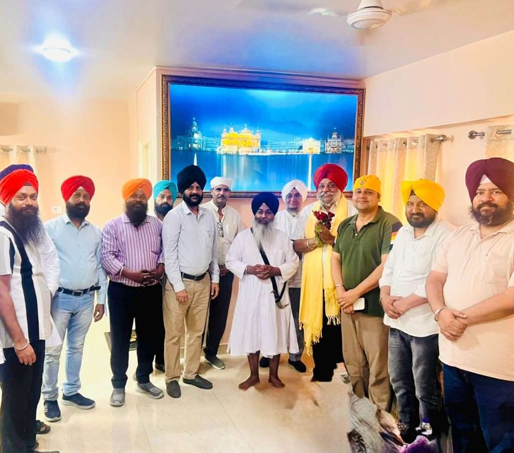 Summer Express - तख्त श्री पटना साहिब के प्रधान जगजोत सिंह सोही को जन्मदिवस पर संगत व स्टाफ की शुभकामनाएं