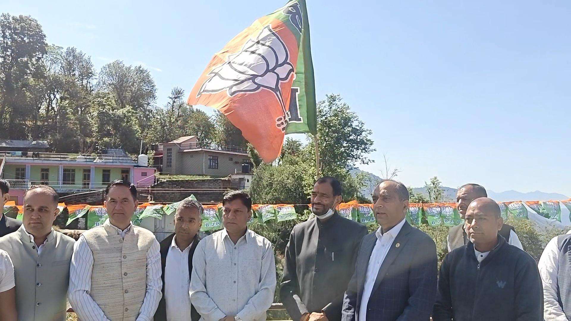 Summer Express - जयराम ठाकुर का कांग्रेस पर हमला: “इस बार बीज ही समाप्त कर देंगे, ताकि जनविरोधी सरकार न लौटे”