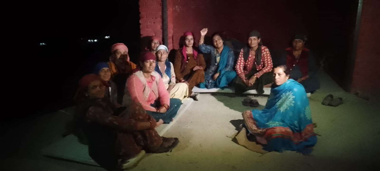 Summer Express - सराज में शराब ठेके के खिलाफ महिलाओं का उग्र विरोध, पंचायत में दुकान खोलने पर जारी धरना