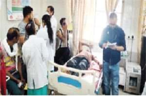 Summer Express - नाग मंदिर में मधुमक्खियों का हमला, भगदड़ में 10 श्रद्धालु घायल