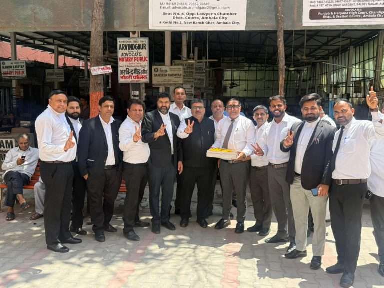 Summer Express - नगर निगम चुनाव में भाजपा की जीत पर जिला बार में उत्साह,अधिवक्ताओं ने मनाया जश्न