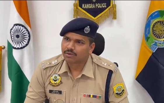 Summer Express - कांगड़ा में नशे के खिलाफ बड़ी कार्रवाई,4.40 किलो चरस के साथ चार आरोपी गिरफ्तार