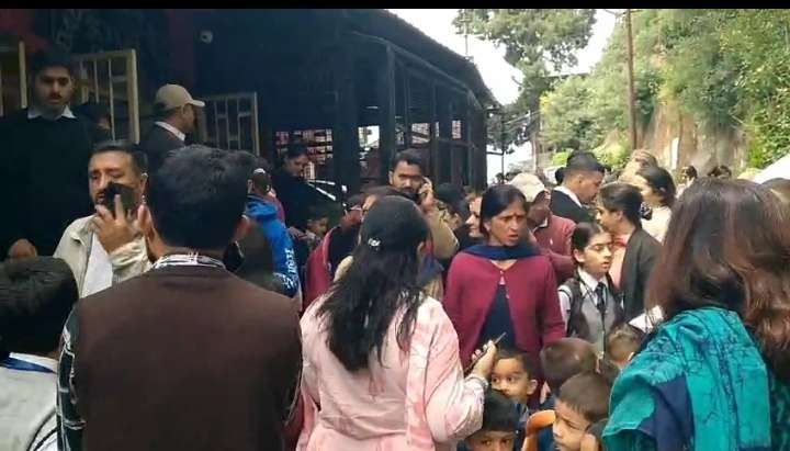 Summer Express - शिमला में स्कूलों को बम से उड़ाने की धमकी, दयानंद स्कूल एहतियातन खाली कराया गया